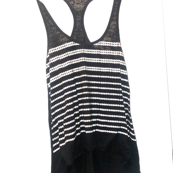 Tops - Picture 1 of 2